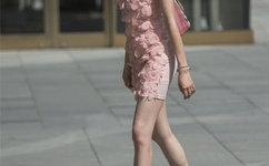 少女初婚免费看